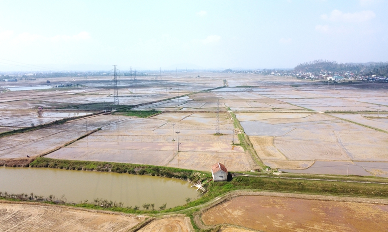 Chạy đua hoàn thiện các điều kiện để khởi công cao tốc Vinh - Thanh Thuỷ- Ảnh 1. Chạy đua hoàn thiện các điều kiện để khởi công cao tốc Vinh - Thanh Thuỷ- Ảnh 1.