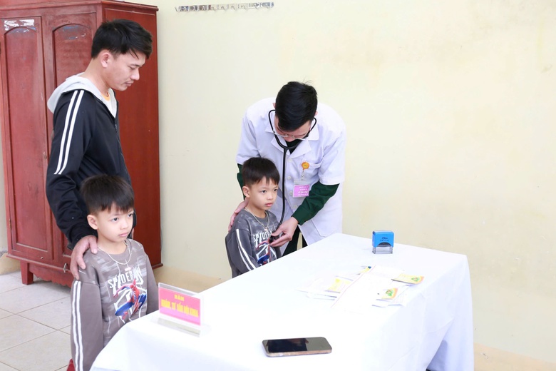 BSR chung tay chăm lo sức khỏe, đời sống người d&acirc;n v&ugrave;ng Dự &aacute;n NCMR NMLD Dung Quất- Ảnh 2.