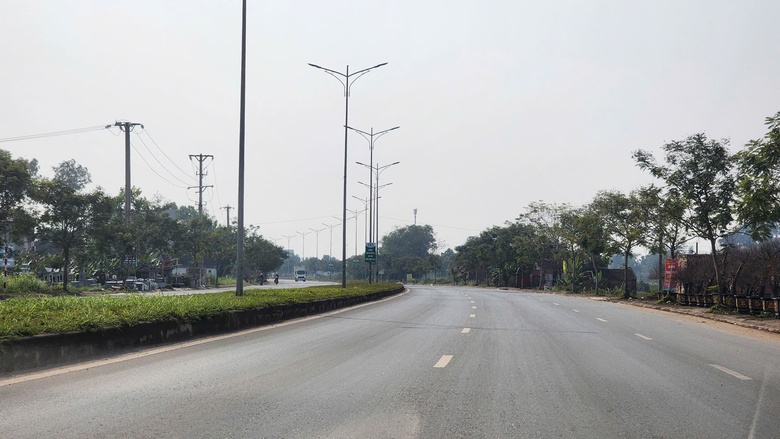 Sự cần thiết đường kết nối đại lộ nghìn tỷ ở thủ phủ công nghiệp miền Bắc- Ảnh 4. Sự cần thiết đường kết nối đại lộ nghìn tỷ ở thủ phủ công nghiệp miền Bắc- Ảnh 4.