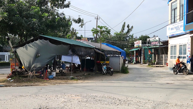 Di dời hộ d&acirc;n cuối c&ugrave;ng, thi c&ocirc;ng ho&agrave;n thiện tuyến đường dở dang nhiều năm ở Quảng Ng&atilde;i- Ảnh 1.
