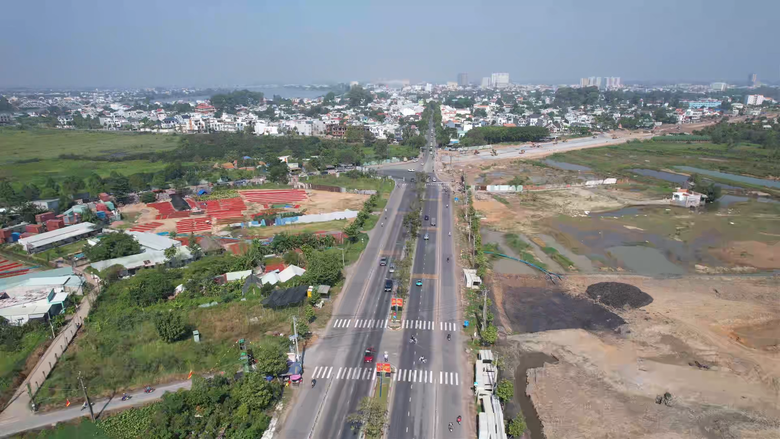 Đồng Nai: Quan t&acirc;m quy hoạch v&agrave; thu ng&acirc;n s&aacute;ch, đặt mục ti&ecirc;u thu 150.000 tỷ đồng năm 2026- Ảnh 2.