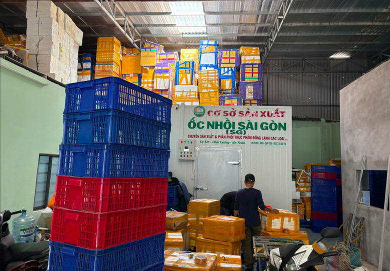 TP.HCM: Triệt ph&aacute; đường d&acirc;y l&agrave;m giả thực phẩm quy m&ocirc; lớn trước Tết B&iacute;nh Ngọ 2026- Ảnh 3.