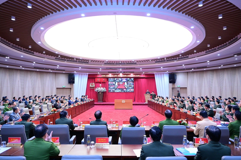 Ph&aacute;t triển VNeID th&agrave;nh nền tảng số quốc gia, trung t&acirc;m hệ sinh th&aacute;i số- Ảnh 1.