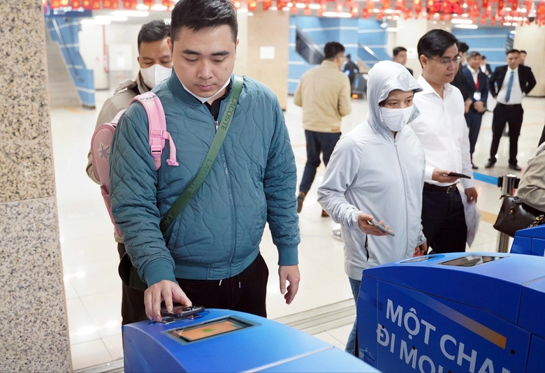 Hiện đại h&oacute;a metro, tuyến Nhổn - ga H&agrave; Nội d&ugrave;ng v&eacute; sinh trắc học- Ảnh 1.