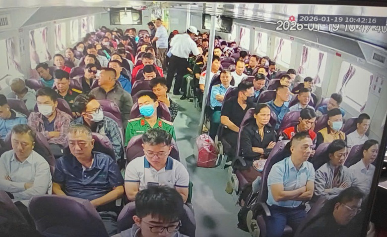 Mỗi tuần c&oacute; 6 chuyến t&agrave;u cao tốc đi - về nối đảo Ph&uacute; Quốc với đảo Thổ Ch&acirc;u ở An Giang- Ảnh 2.