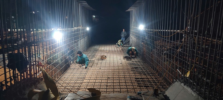 Nhộn nhịp công trường cao tốc hai đầu Bắc - Nam dịp tết Dương lịch- Ảnh 6. Nhộn nhịp công trường cao tốc hai đầu Bắc - Nam dịp tết Dương lịch- Ảnh 6.