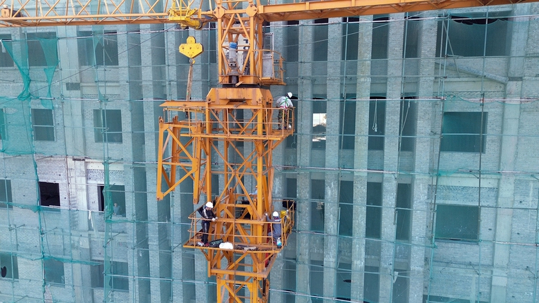 Thi c&ocirc;ng xuy&ecirc;n tết Dương lịch tr&ecirc;n c&aacute;c c&ocirc;ng tr&igrave;nh trọng điểm ở Tuy&ecirc;n Quang- Ảnh 6.