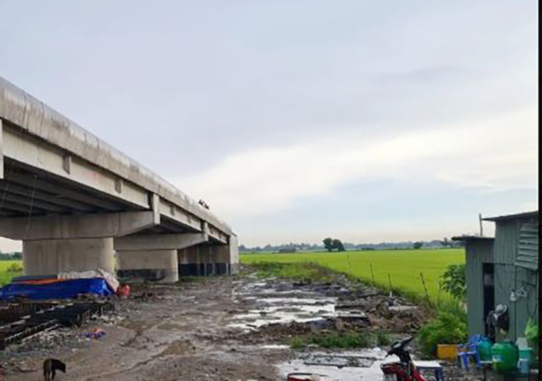 Nút thắt mặt bằng níu chân loạt dự án giao thông nghìn tỷ ở Cần Thơ- Ảnh 2. Nút thắt mặt bằng níu chân loạt dự án giao thông nghìn tỷ ở Cần Thơ- Ảnh 2.