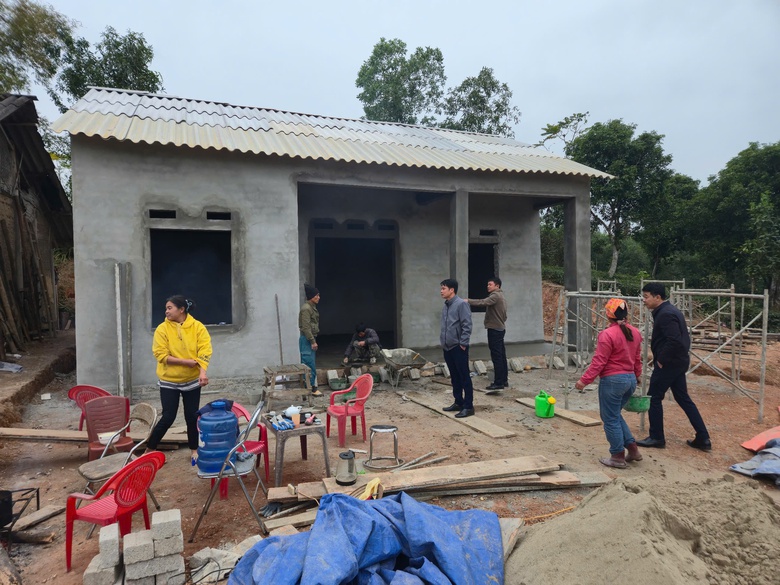 Mùa xuân về sớm trên những mái nhà đang hồi sinh sau bão ở xã vùng cao Tràng Xá- Ảnh 7. Mùa xuân về sớm trên những mái nhà đang hồi sinh sau bão ở xã vùng cao Tràng Xá- Ảnh 7.