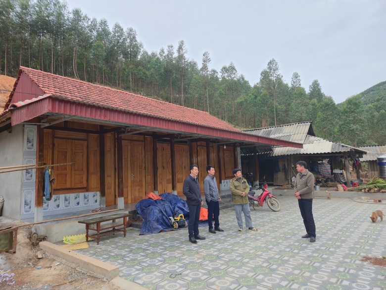 Mùa xuân về sớm trên những mái nhà đang hồi sinh sau bão ở xã vùng cao Tràng Xá- Ảnh 15. Mùa xuân về sớm trên những mái nhà đang hồi sinh sau bão ở xã vùng cao Tràng Xá- Ảnh 15.