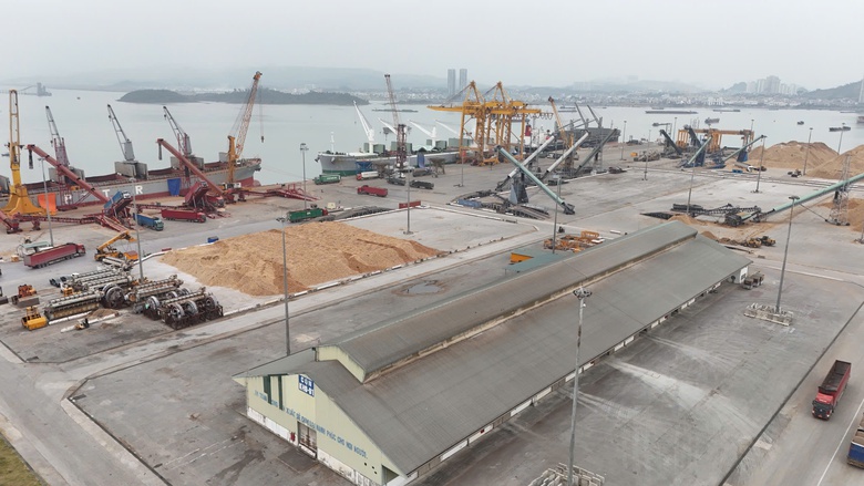 Cận cảnh cảng Cái Lân được Quảng Ninh nghiên cứu chuyển thành cảng du lịch- Ảnh 10. Cận cảnh cảng Cái Lân được Quảng Ninh nghiên cứu chuyển thành cảng du lịch- Ảnh 10.