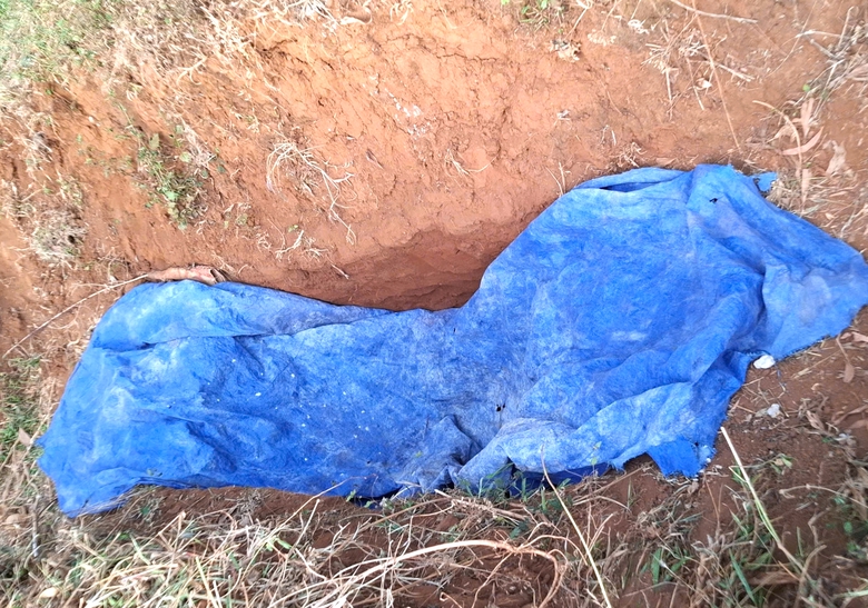 Phát hiện xe máy trong vụ hai nghi phạm cướp ngân hàng ở Gia Lai- Ảnh 2. Phát hiện xe máy trong vụ hai nghi phạm cướp ngân hàng ở Gia Lai- Ảnh 2.