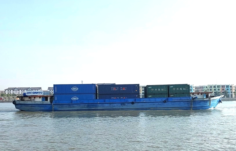 Hiện đại h&oacute;a đội t&agrave;u vận tải thủy nội địa, c&aacute;ch n&agrave;o?- Ảnh 1.