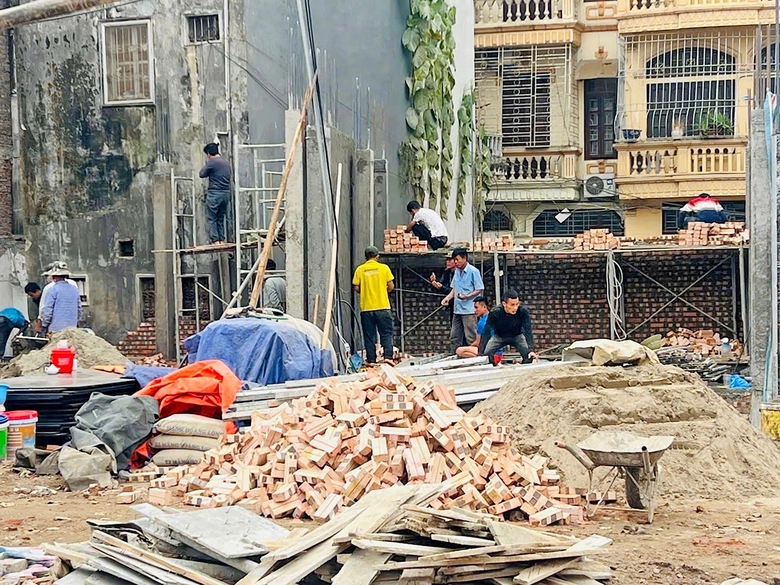 Ngăn tái diễn nhà “siêu mỏng, siêu méo”- Ảnh 1. Ngăn tái diễn nhà “siêu mỏng, siêu méo”- Ảnh 1.