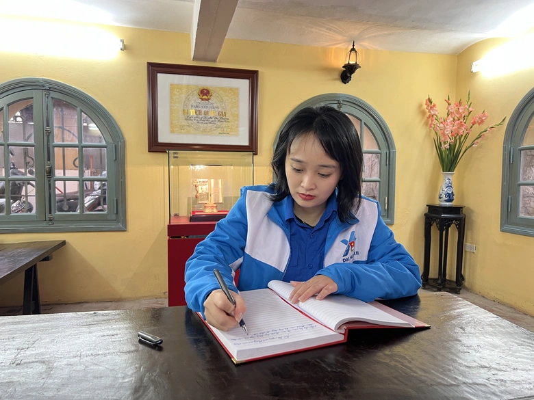 Đo&agrave;n Thanh ni&ecirc;n Bộ X&acirc;y dựng tổ chức nhiều hoạt động &yacute; nghĩa ch&agrave;o mừng ng&agrave;y th&agrave;nh lập Đảng- Ảnh 2.