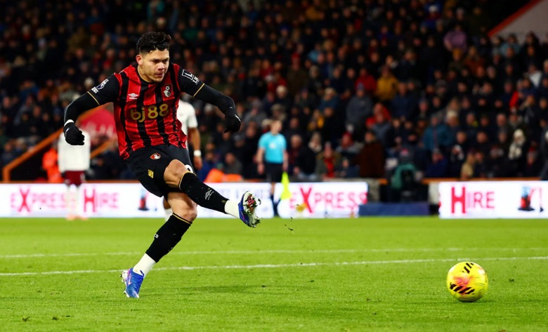 Đ&aacute;nh bại Bournemouth, Arsenal x&acirc;y chắc ng&ocirc;i đầu bảng- Ảnh 1.