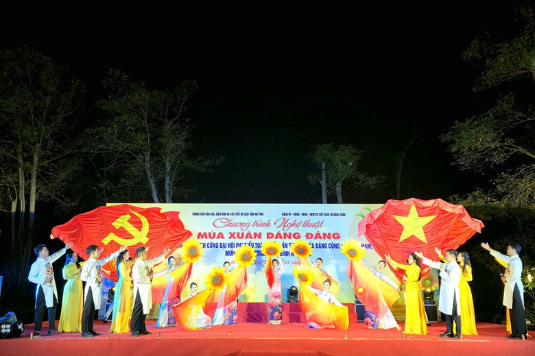 H&agrave; Tĩnh: Nhiều hoạt động s&ocirc;i nổi, &yacute; nghĩa mừng Đảng mừng Xu&acirc;n- Ảnh 3.