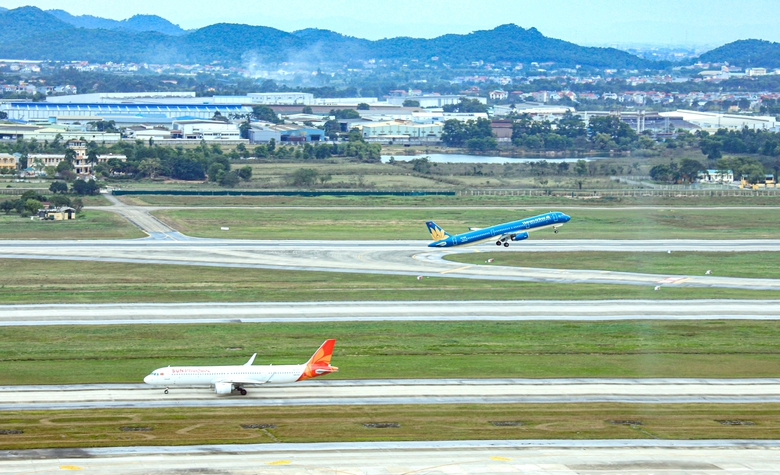 Triển khai thi h&agrave;nh kịp thời, đầy đủ Luật H&agrave;ng kh&ocirc;ng d&acirc;n dụng Việt Nam- Ảnh 1.