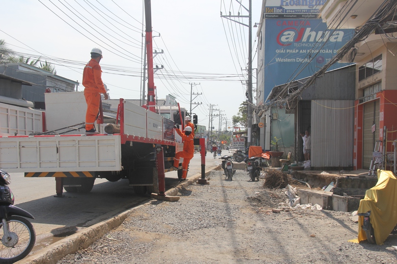 Th&ocirc;ng xe cầu Hồng Ngự tr&ecirc;n QL30 ở Đồng Th&aacute;p- Ảnh 3.