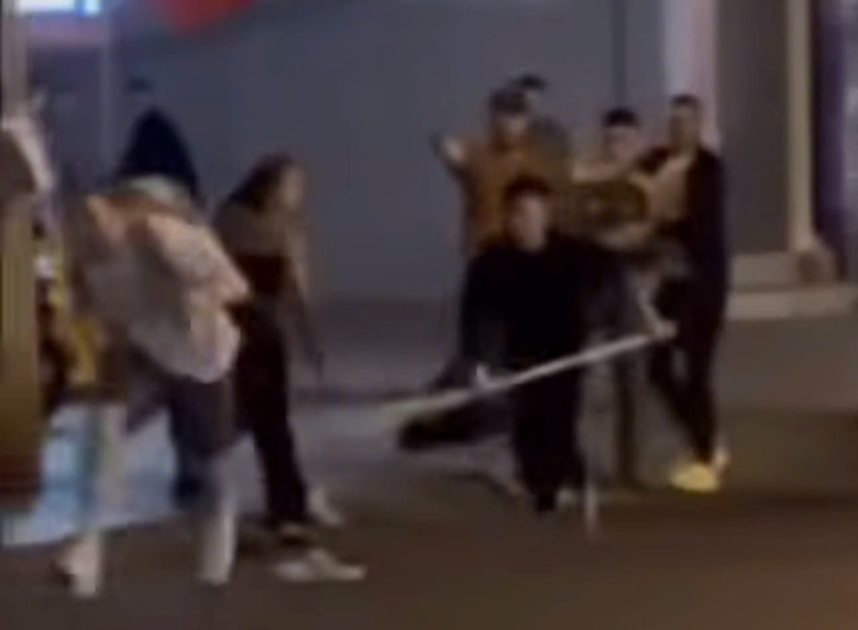 C&ocirc;ng an v&agrave;o cuộc vụ du kh&aacute;ch nước ngo&agrave;i bị tấn c&ocirc;ng ở Nha Trang- Ảnh 1.