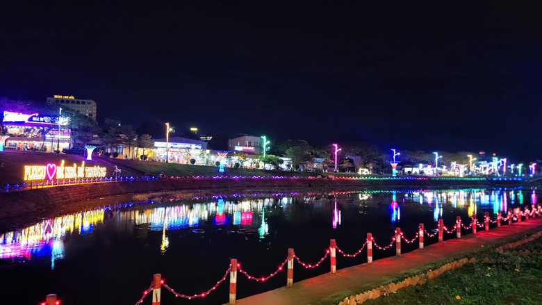 Phố đ&ecirc;m Chợ Nhỏ - m&ocirc; h&igrave;nh kinh tế đ&ecirc;m lần đầu tổ chức tại Gia Lai- Ảnh 3.