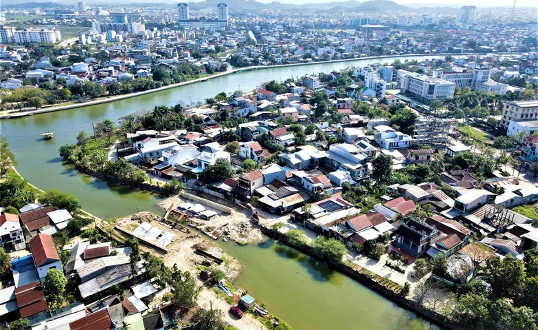 Cận cảnh dự &aacute;n cầu, đường 180 tỷ đồng ở Huế vướng mặt bằng, ngưng thi c&ocirc;ng- Ảnh 1.