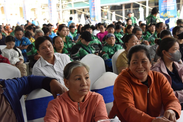 TP.HCM chuẩn bị nguồn lực chăm lo Tết cho người dân- Ảnh 3.