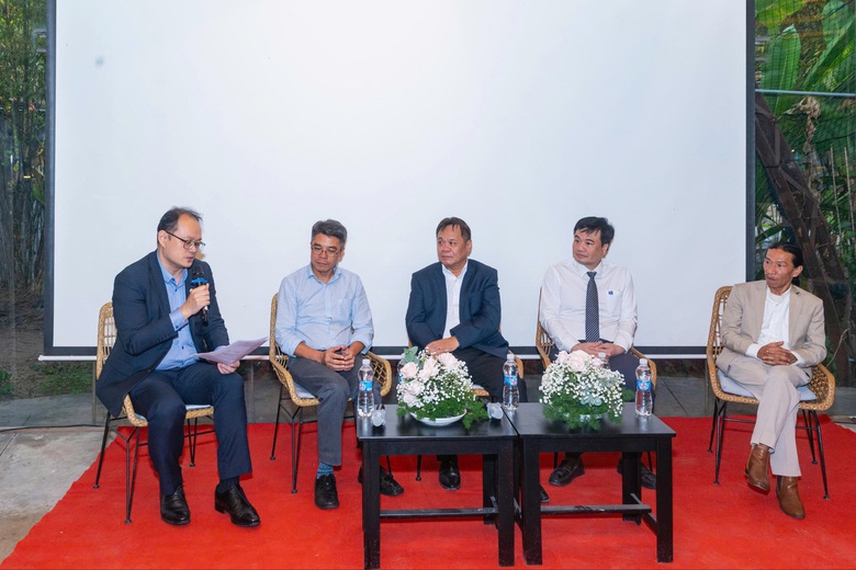 Ti&ecirc;u d&ugrave;ng gỗ bền vững trước &aacute;p lực biến đổi kh&iacute; hậu v&agrave; y&ecirc;u cầu kh&ocirc;ng g&acirc;y mất rừng- Ảnh 1.