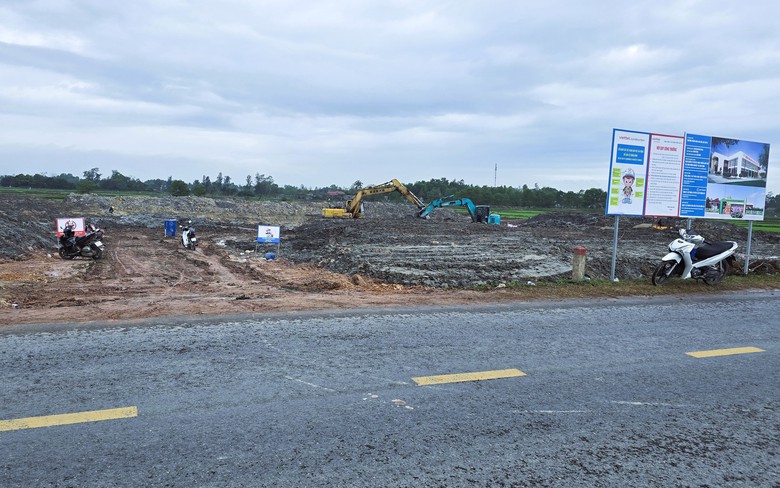 Rốt r&aacute;o thi c&ocirc;ng dự &aacute;n Cảng h&agrave;ng kh&ocirc;ng Quảng Trị- Ảnh 12.