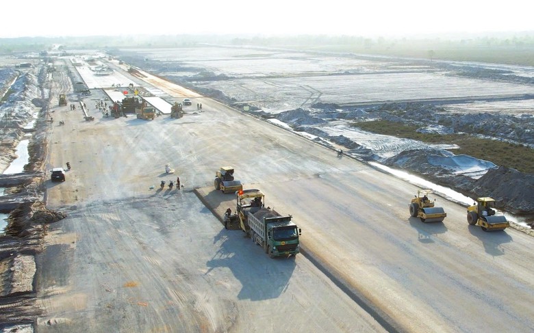 Rốt r&aacute;o thi c&ocirc;ng dự &aacute;n Cảng h&agrave;ng kh&ocirc;ng Quảng Trị