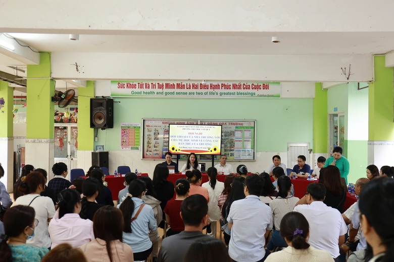 Nghi vấn suất ăn bán trú không an toàn: Phụ huynh đề nghị khởi kiện Sago Food- Ảnh 1. Nghi vấn suất ăn bán trú không an toàn: Phụ huynh đề nghị khởi kiện Sago Food- Ảnh 1.