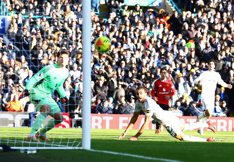 H&ograve;a Leeds, MU tạm vươn l&ecirc;n vị tr&iacute; thứ 5 tr&ecirc;n bảng xếp hạng- Ảnh 1.