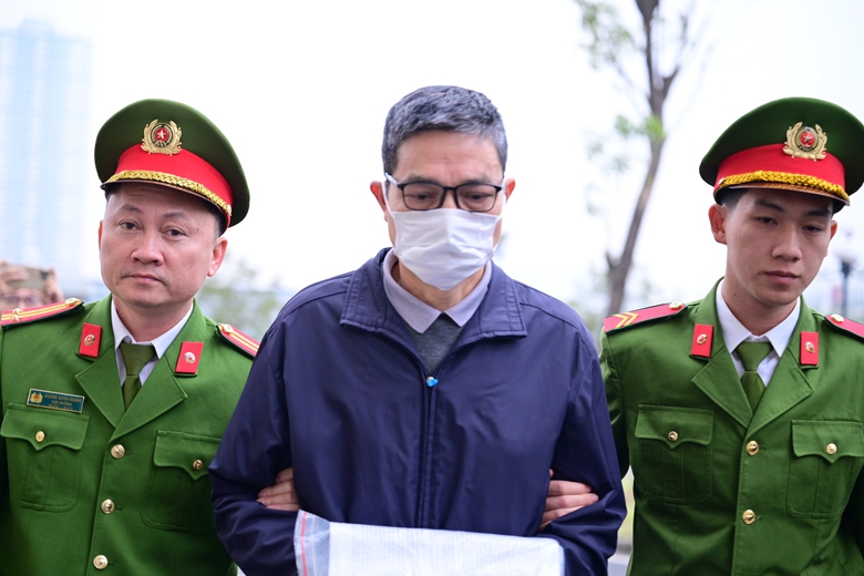 Hai cựu cục trưởng An to&agrave;n thực phẩm nhận hối lộ bị đề nghị mức &aacute;n n&agrave;o?- Ảnh 1.