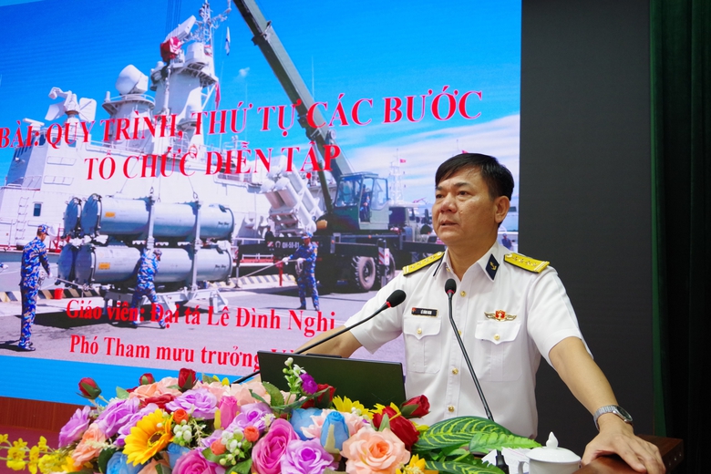 Tập huấn c&aacute;n bộ, n&acirc;ng cao sức mạnh tổng hợp V&ugrave;ng 2 Hải qu&acirc;n- Ảnh 3.