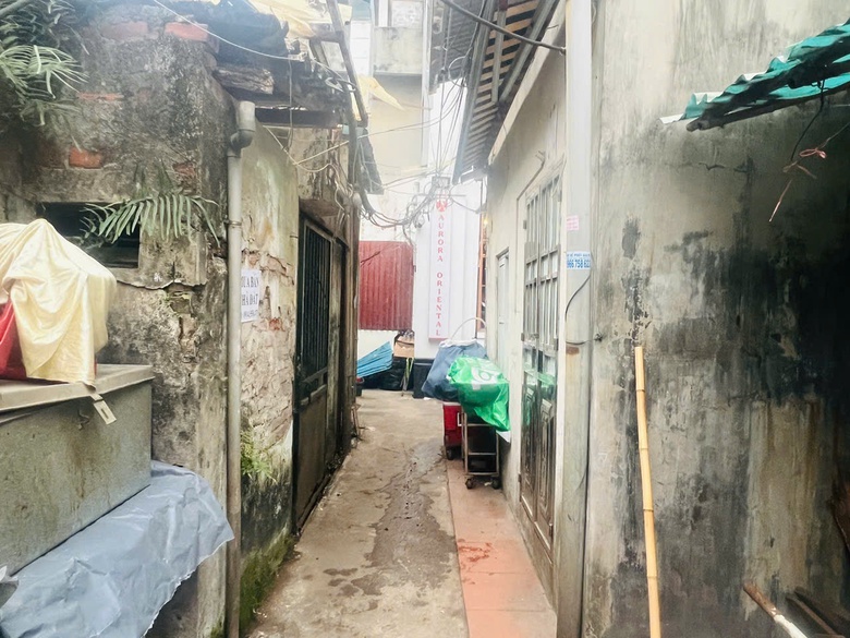 Hà Nội: Người dân hối hả di dời, bàn giao mặt bằng làm quảng trường phía Đông hồ Hoàn Kiếm- Ảnh 9. Hà Nội: Người dân hối hả di dời, bàn giao mặt bằng làm quảng trường phía Đông hồ Hoàn Kiếm- Ảnh 9.