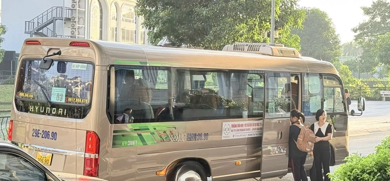 An t&acirc;m hơn với xe đưa đ&oacute;n học sinh- Ảnh 2.