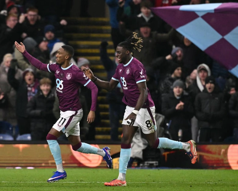 Sesko lập c&uacute; đ&uacute;p, MU vẫn bị Burnley cầm h&ograve;a- Ảnh 3.