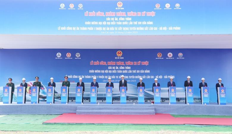 Một năm &ldquo;chạy nước r&uacute;t&rdquo;, mở đường cho những tuyến đường sắt thế kỷ- Ảnh 2.