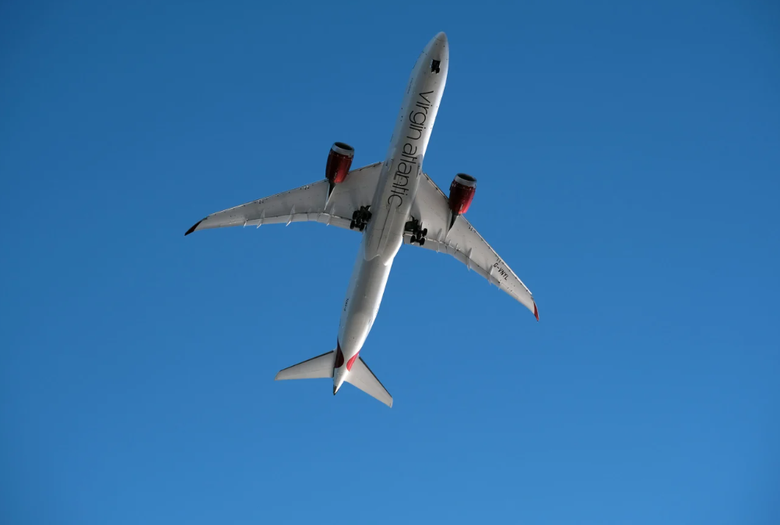 Những s&acirc;n bay v&agrave; h&atilde;ng h&agrave;ng kh&ocirc;ng đ&uacute;ng giờ nhất thế giới năm 2025- Ảnh 3.