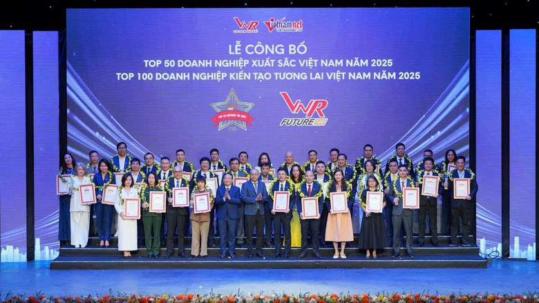 CC1 lọt Top 50 doanh nghiệp xuất sắc nhất Việt Nam- Ảnh 2.