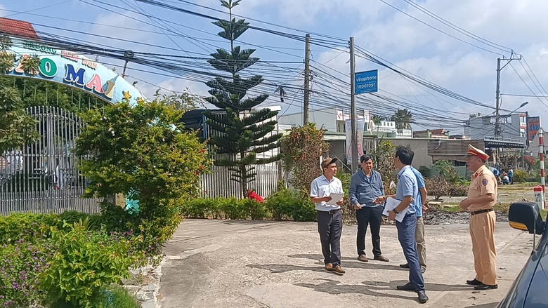 Gia Lai: R&agrave; so&aacute;t bất cập biển b&aacute;o tr&ecirc;n quốc lộ 19- Ảnh 1.