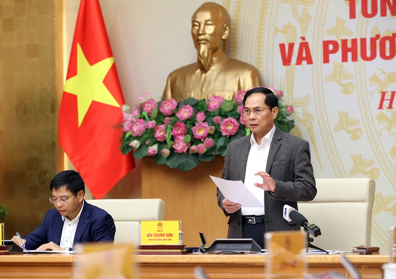 Lực lượng chống bu&ocirc;n lậu, h&agrave;ng giả phải ra qu&acirc;n thường xuy&ecirc;n, kh&ocirc;ng ngừng nghỉ- Ảnh 2.