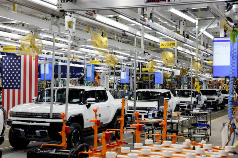 GM chấp nhận lỗ 6 tỷ USD, "nối g&oacute;t" Ford thu hẹp tham vọng xe điện- Ảnh 2.