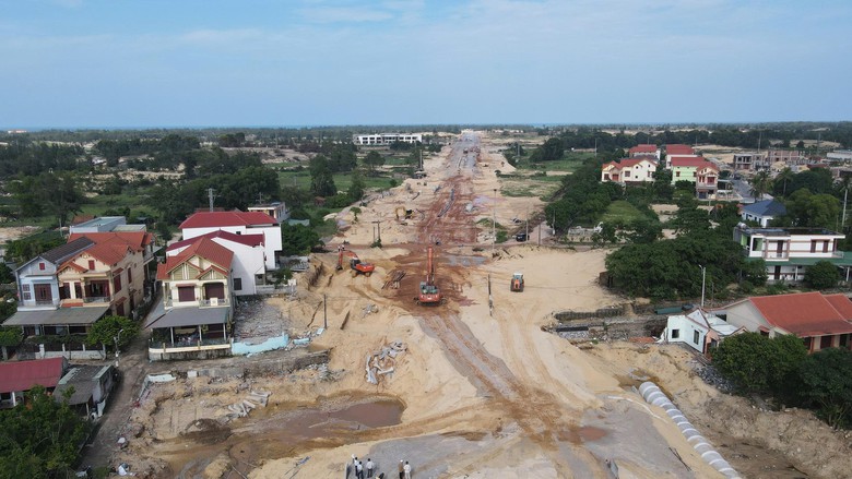 Quảng Trị: Cầu Nhật Lệ 3 chạy nước rút, quyết thông xe cuối năm- Ảnh 3.