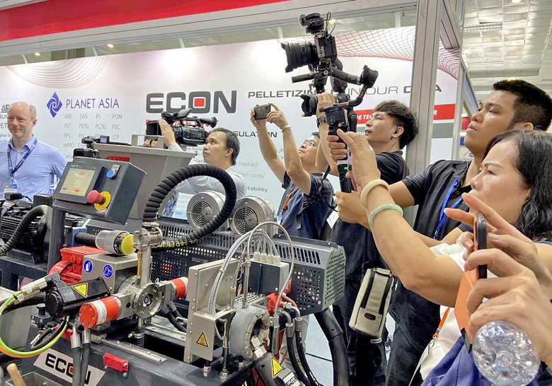 Cục Báo chí tiếp nhận quản lý phát thanh, truyền hình, thông tin đối ngoại- Ảnh 1.