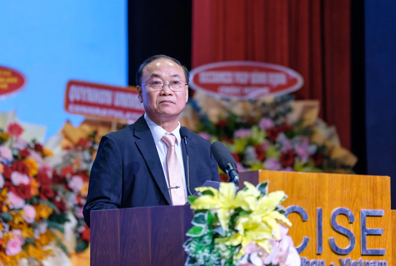 Phó Thủ tướng Hồ Quốc Dũng: Chuyển đổi xanh phải tạo động lực mới cho phát triển- Ảnh 4.