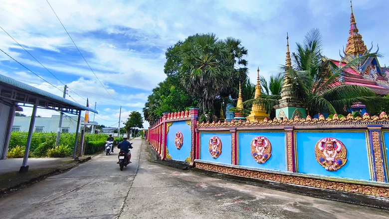 Cà Mau: Hạ tầng đổi mới, diện mạo vùng đồng bào Khmer khởi sắc- Ảnh 1.