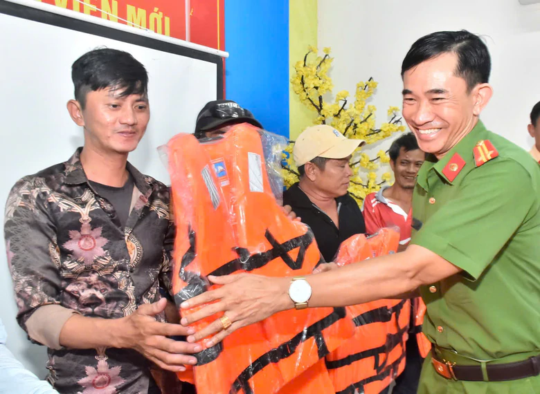 TP.HCM tăng cường bảo đảm an toàn giao thông đường thủy- Ảnh 2.