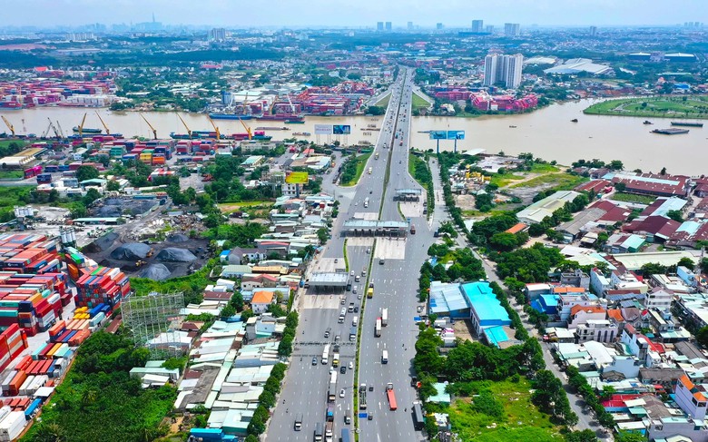 Cục Đường bộ yêu cầu khẩn trương khắc phục bất cập trên quốc lộ 1 qua Đồng Nai- Ảnh 1.