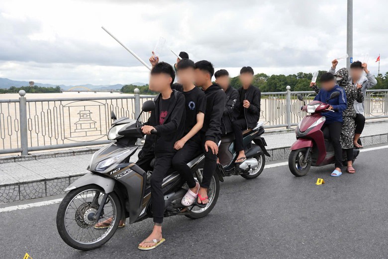 Huế: Khởi tố 15 đối tượng liên quan vụ gây rối trật tự công cộng- Ảnh 2.